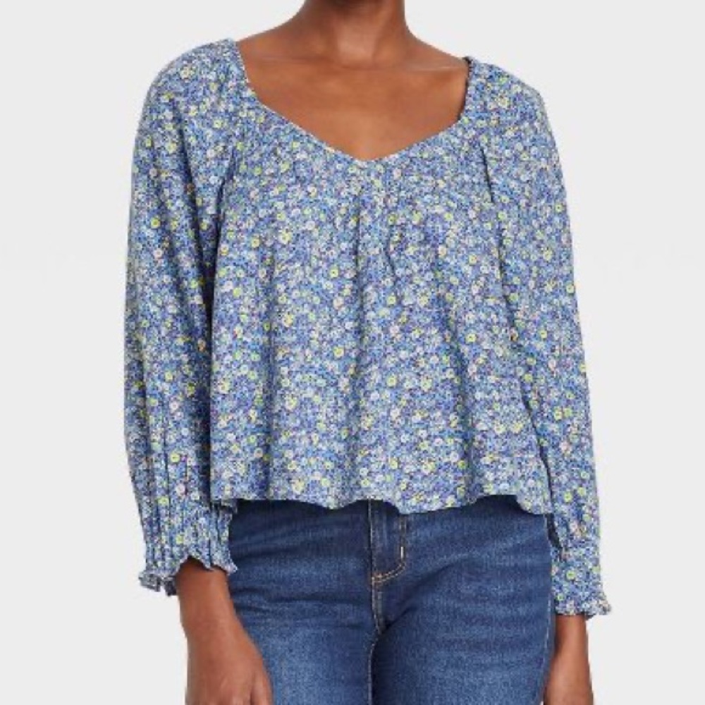 NEW Universal Thread Blouse